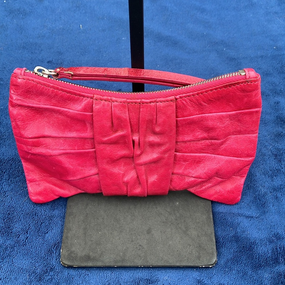 Hobo The Original Pink Fuchsia Trixie Wristlet